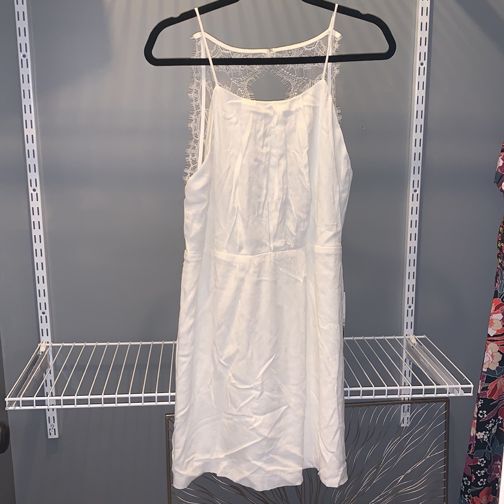 NWT open back with lace detail dress